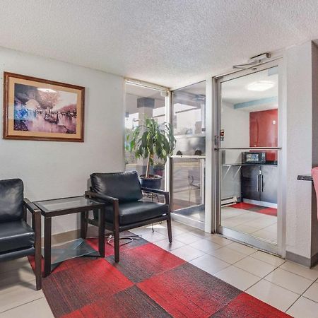 Econo Lodge Inn & Suites تير هوت المظهر الخارجي الصورة