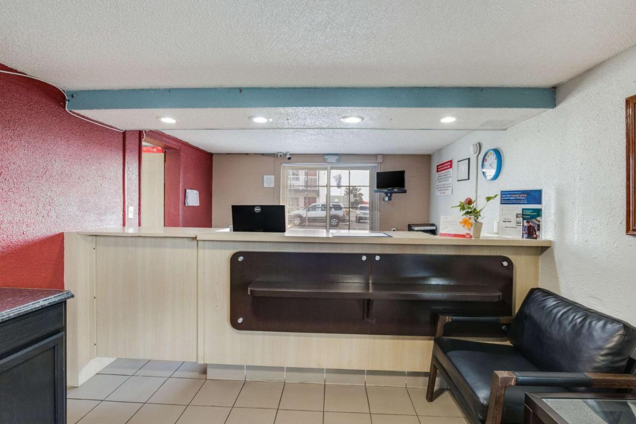 Econo Lodge Inn & Suites تير هوت المظهر الخارجي الصورة