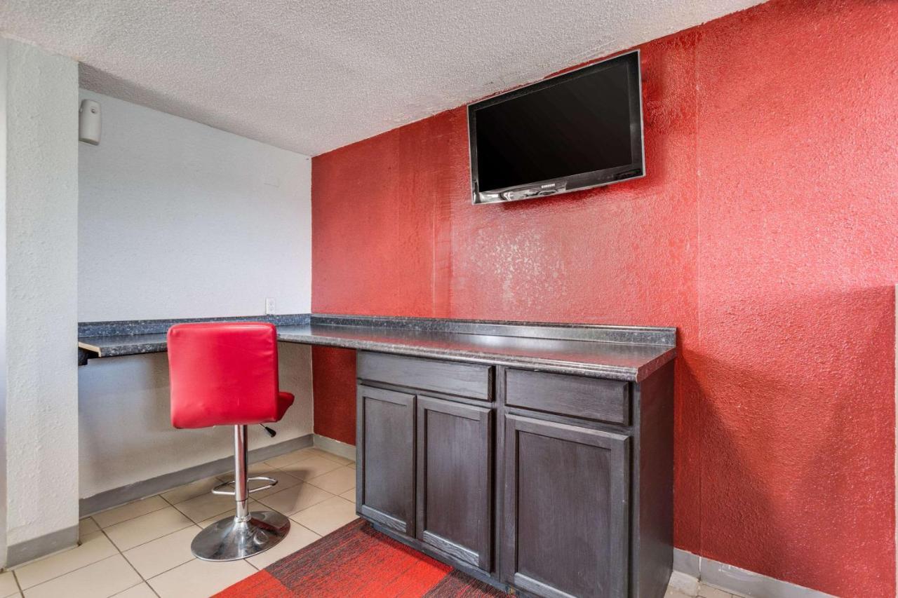 Econo Lodge Inn & Suites تير هوت المظهر الخارجي الصورة