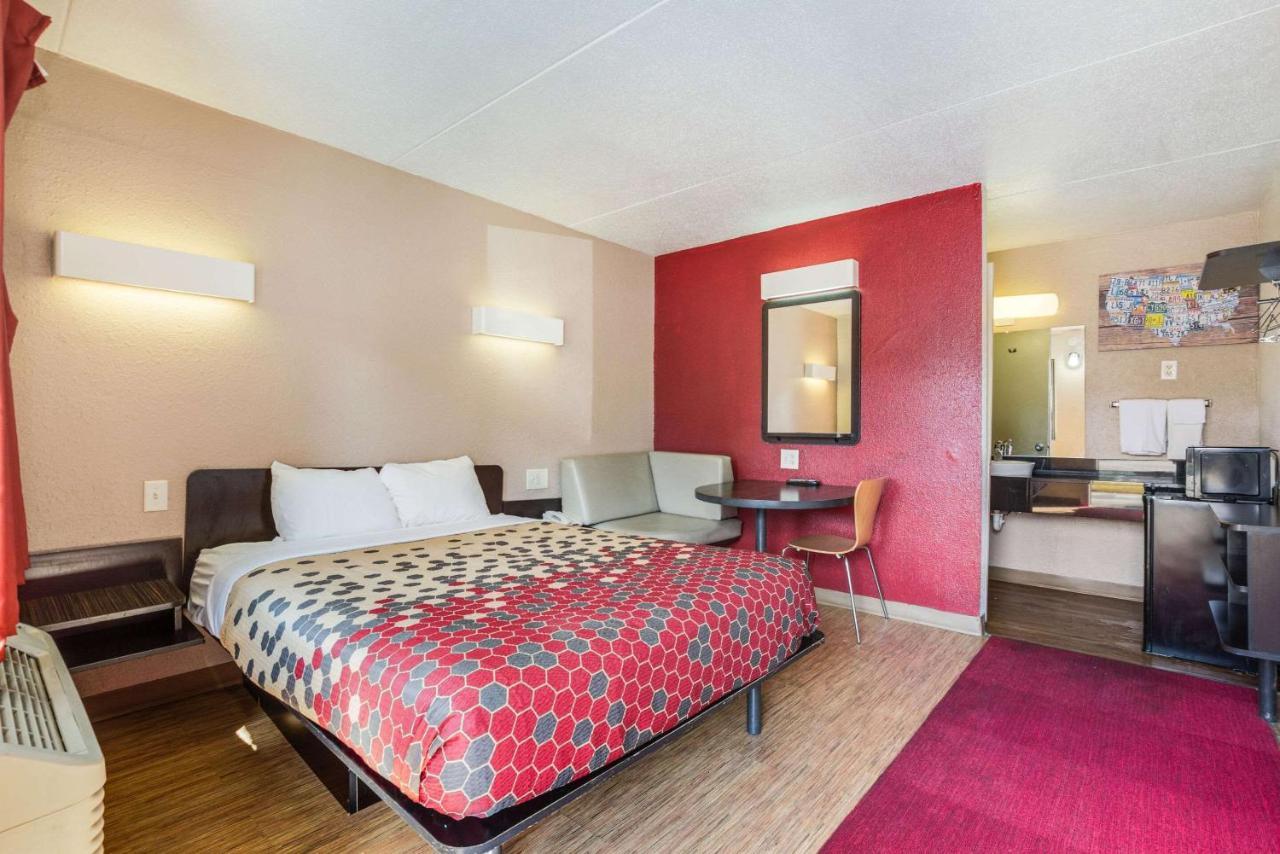 Econo Lodge Inn & Suites تير هوت المظهر الخارجي الصورة
